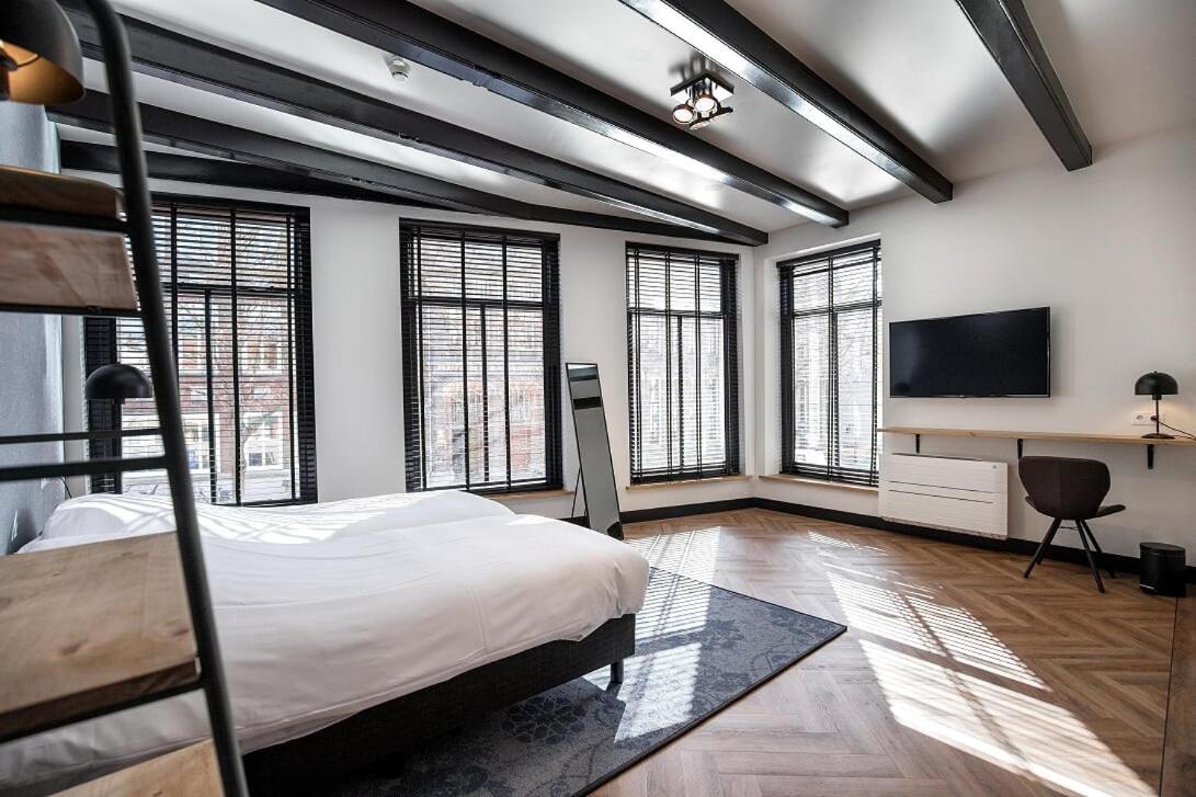 Boutique hotel WKNDS Leeuwarden Extérieur photo
